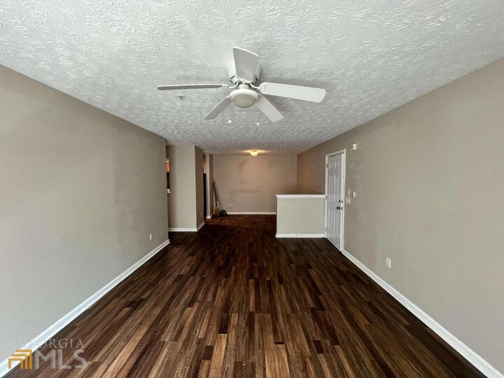 Property Photo:  13101 Fairington Ridge Circle 101  GA 30038 