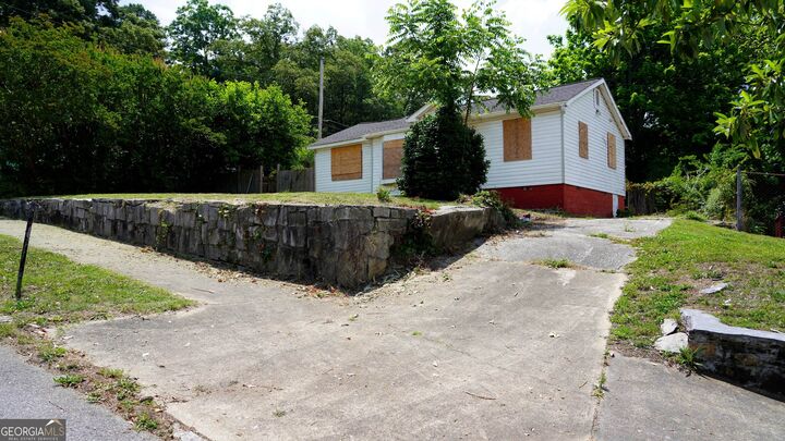 Property Photo:  2186 Tiger Flowers Drive NW  GA 30314 