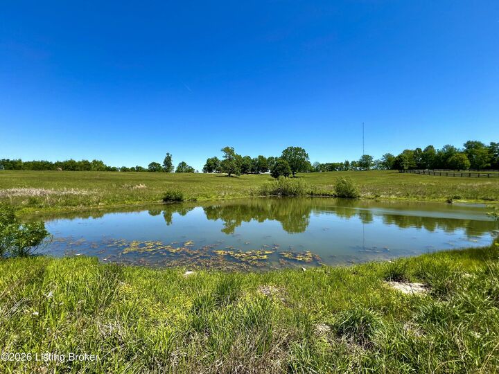Property Photo: 225 Donna Ave KY 40071