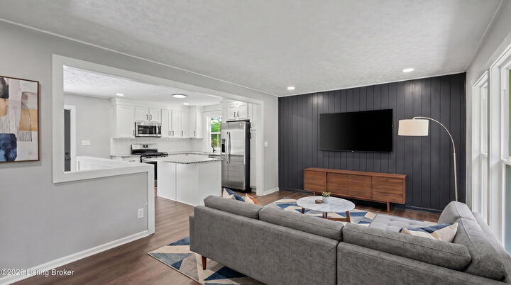 Property Photo:  2813 Rio Rita Ave  KY 40220 