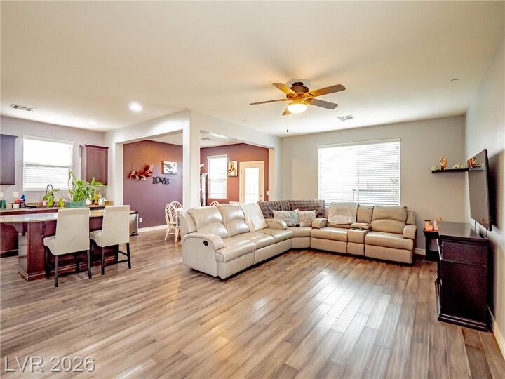 Property Photo: 124 Brookhouse Court NV 89011