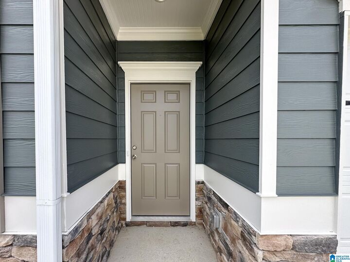 Property Photo:  2150 Sterling Circle  AL 35120 
