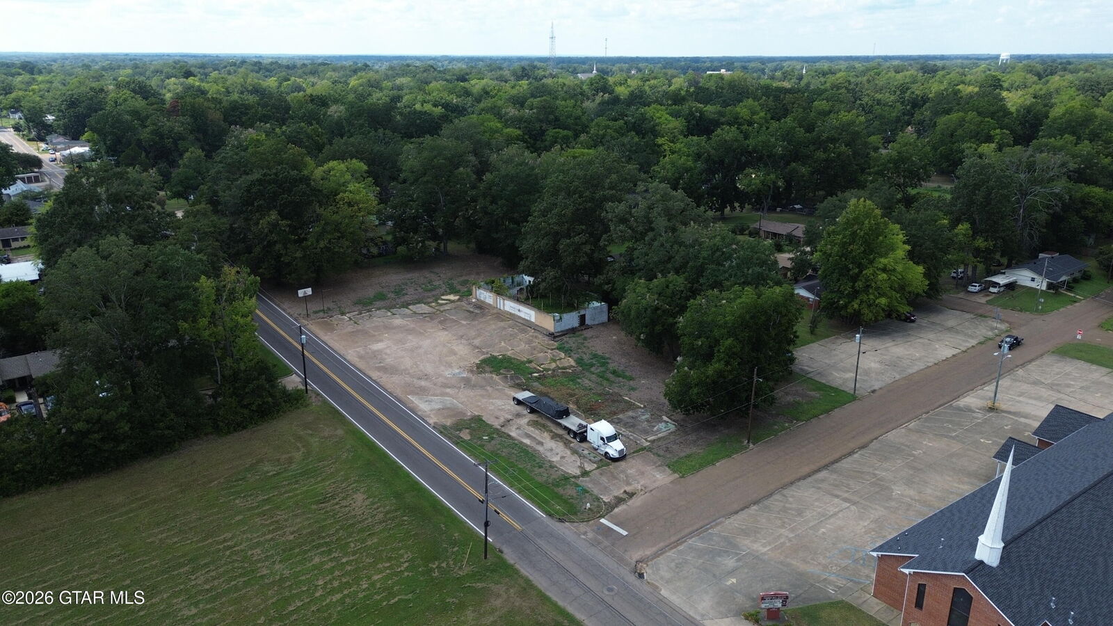 Property Photo: 1047 E Brame Avenue MS 39773