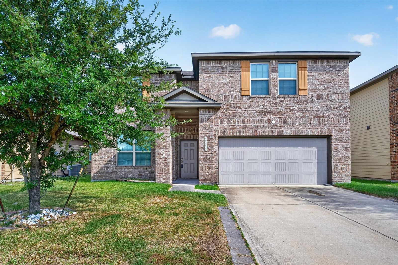 Property Photo: 13230 Vallentine Row Drive TX 77044