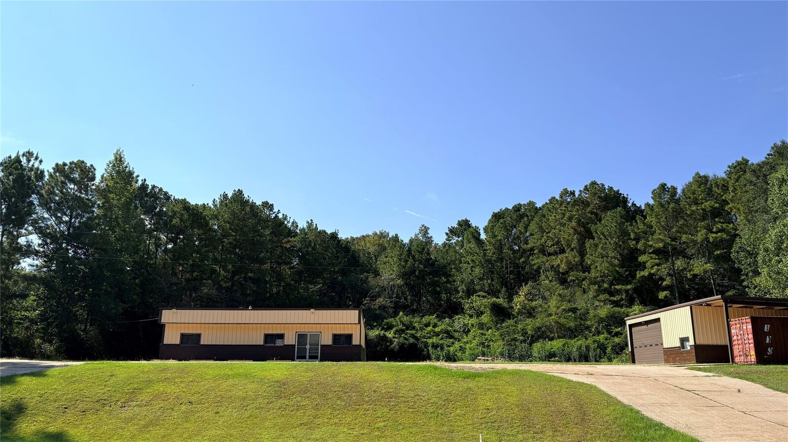 Property Photo: 1951 US Highway 190 W TX 75979
