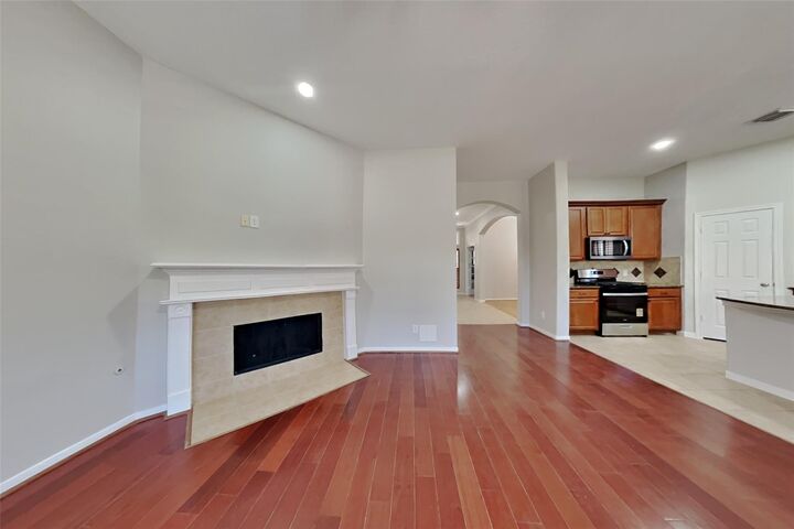 Property Photo:  20743 Oakhurst Park Drive  TX 77365 