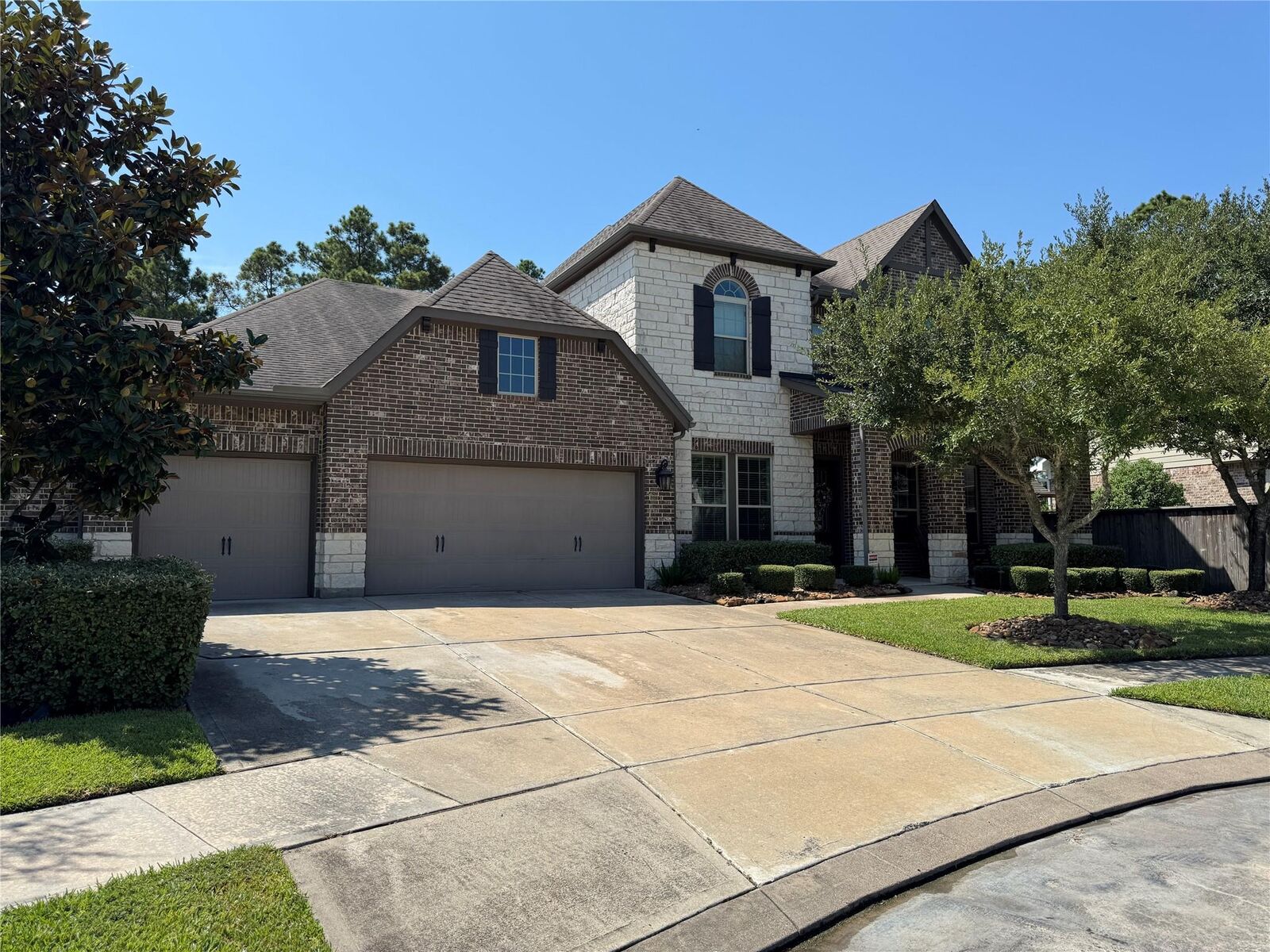 Property Photo:  3712 Pine Village Court  TX 77386 