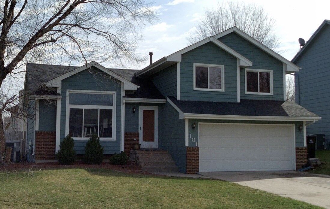 Property Photo:  101 SW Countrywood Lane  IA 50023 