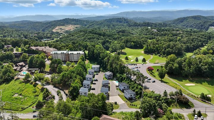 Property Photo:  576 Dollywood Lane Unit 1  TN 37863 