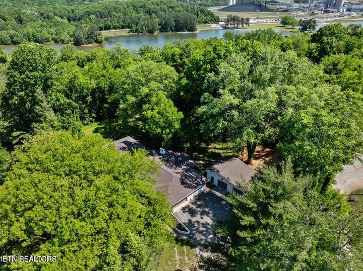 Property Photo: 1504 Roane State Hwy TN 37763