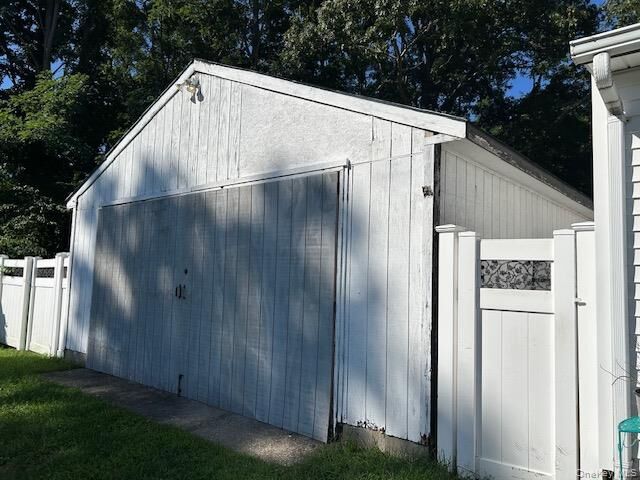 Property Photo:  8 Durst Drive  NY 11784 