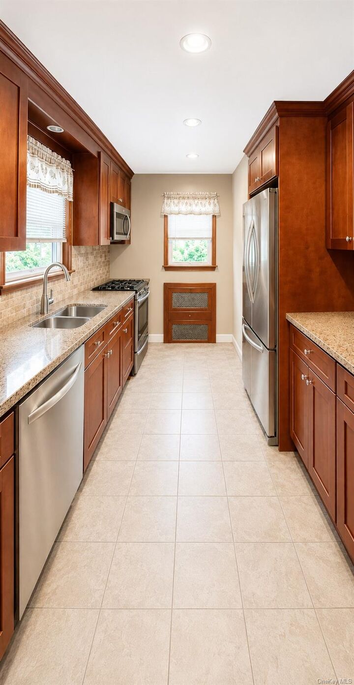 Property Photo:  3 School Street  NY 10567 