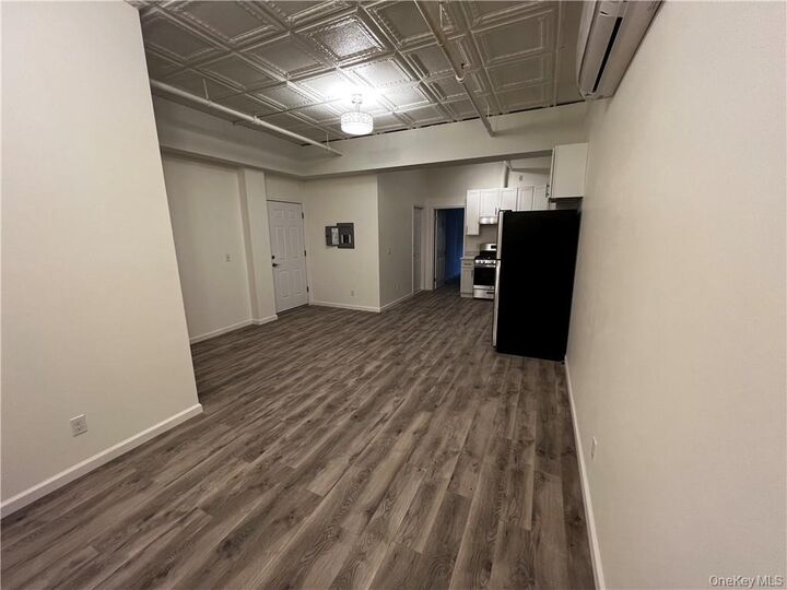 Property Photo:  102 North Street 4  NY 10940 