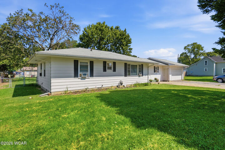 Property Photo:  426 W Montford Avenue  OH 45810 