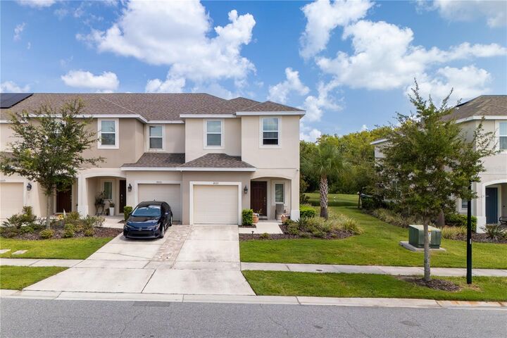 Property Photo:  2037 Crystal Bell Street  FL 32824 