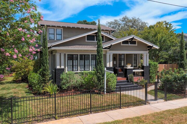 Property Photo:  705 W West Street  FL 33602 