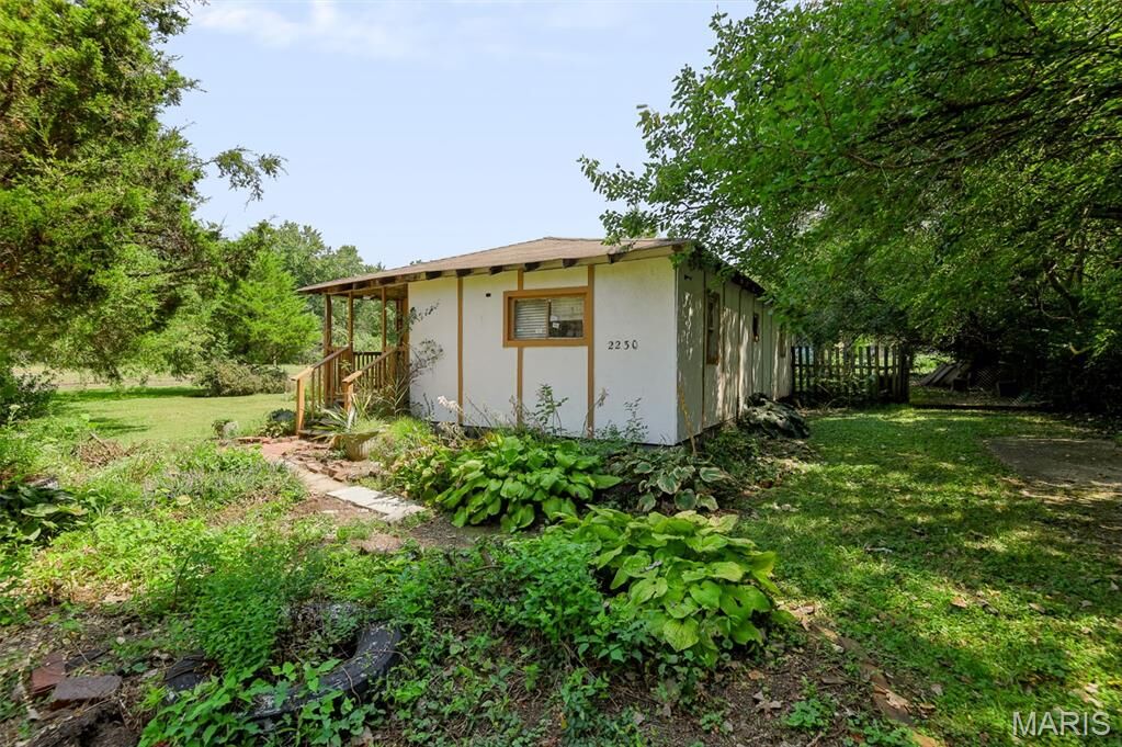 Property Photo: 2230 N 57th Street IL 62204