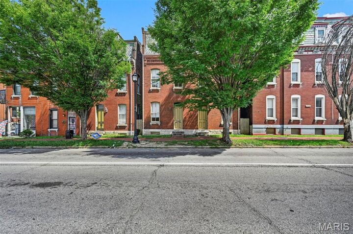 Property Photo:  1704 S Tucker Boulevard  MO 63104 