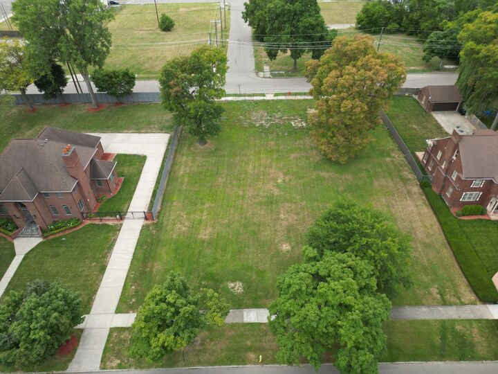 Property Photo: 2957 Seminole Street MI 48214