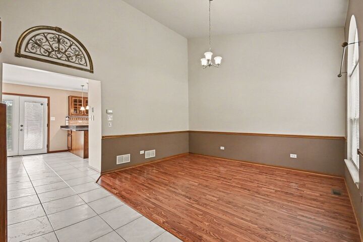 Property Photo:  619 Wild Indigo Avenue  IL 60446 