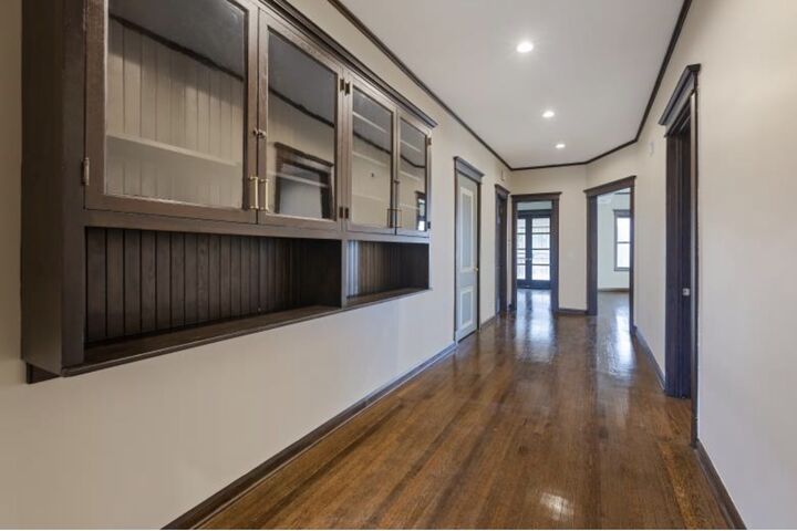 Property Photo: 442 E 48th Street 3E IL 60615