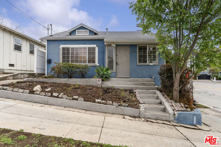 Property Photo:  1300 Sanborn Avenue  CA 90027 
