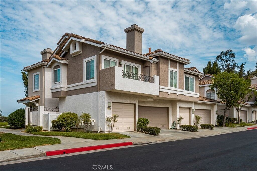 Property Photo:  1045 S Daybreak Court  CA 92808 