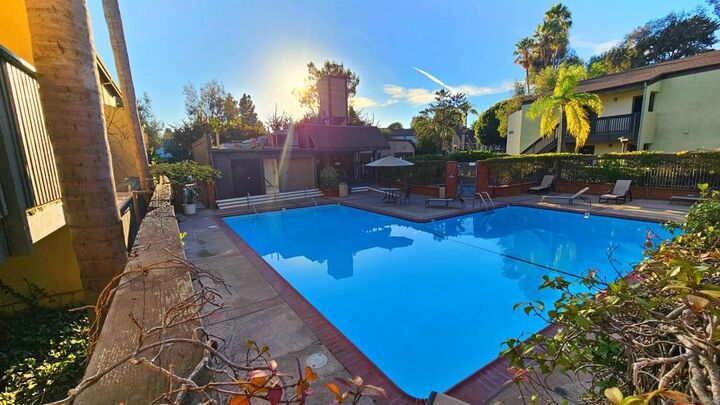 Property Photo:  