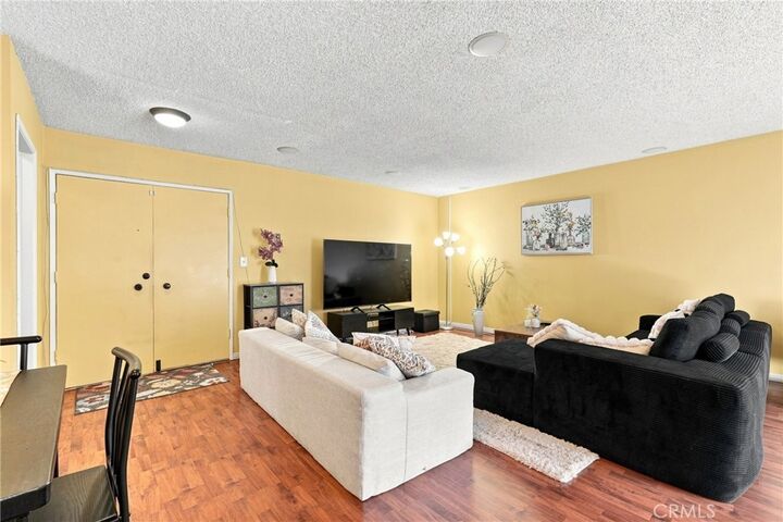 Property Photo: 5625 Windsor Way 211 CA 90230