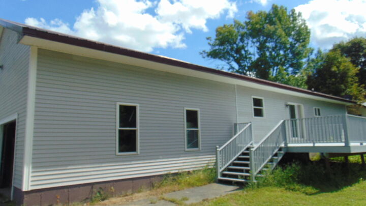 Property Photo: 17 Edwards Street ME 04457