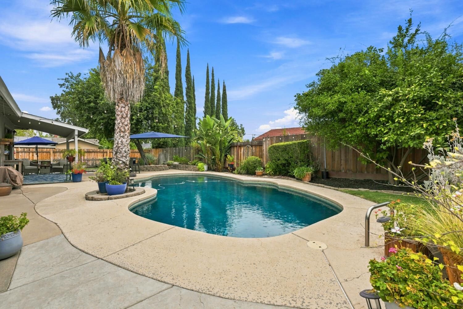 Property Photo:  5432 Mariposa Avenue  CA 95610 