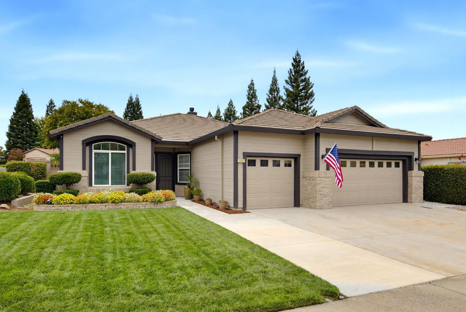 Property Photo:  1151 Sinclair Way  CA 95747 