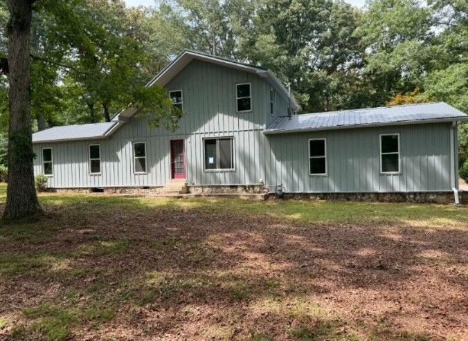 Property Photo: 761 Carole Anne Dr TN 37190