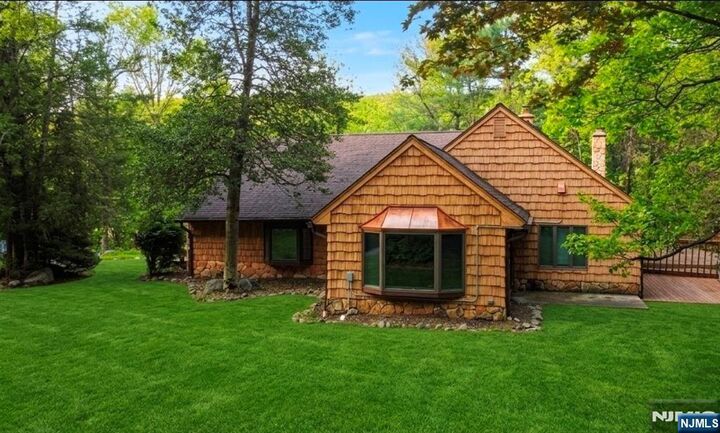 Property Photo:  534 Paterson Hamburg Turnpike  NJ 07480 