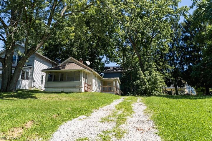 Property Photo:  2157 18th Street SW  OH 44314 