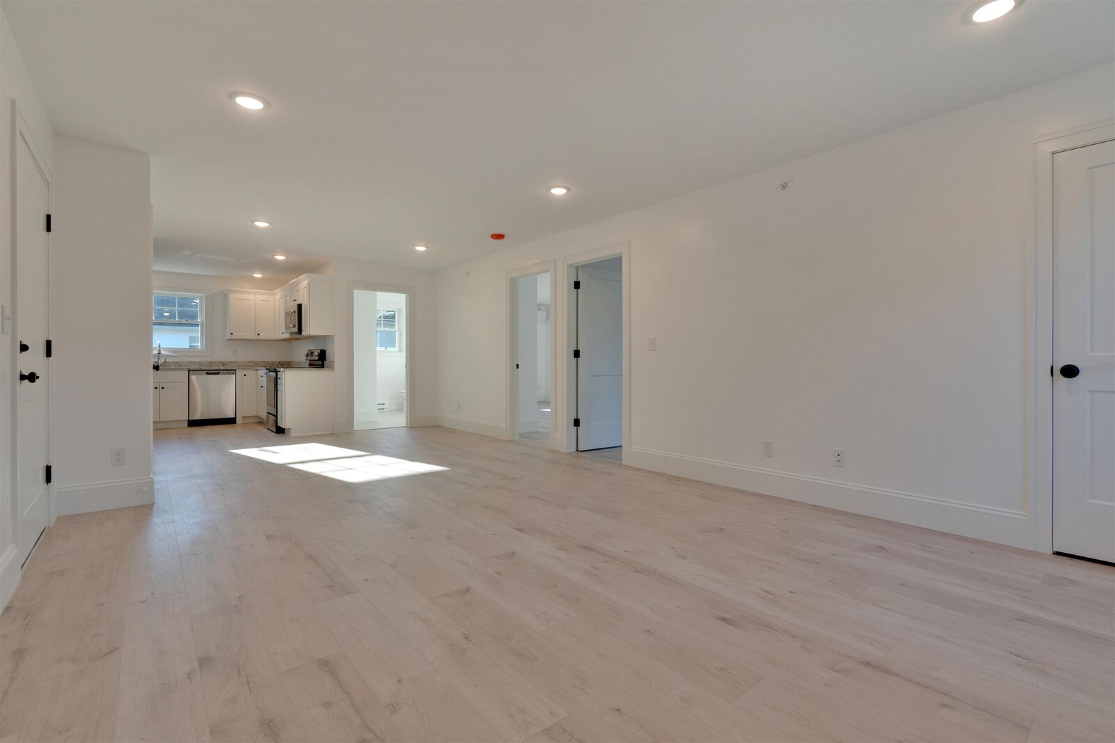 Property Photo: 8 Cape Coral Way NH 03867