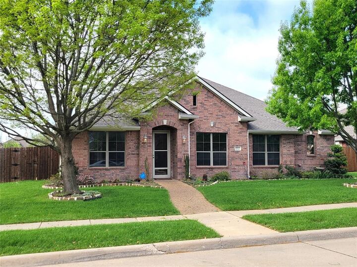 Property Photo: 4805 Prairie Aster Drive TX 75043