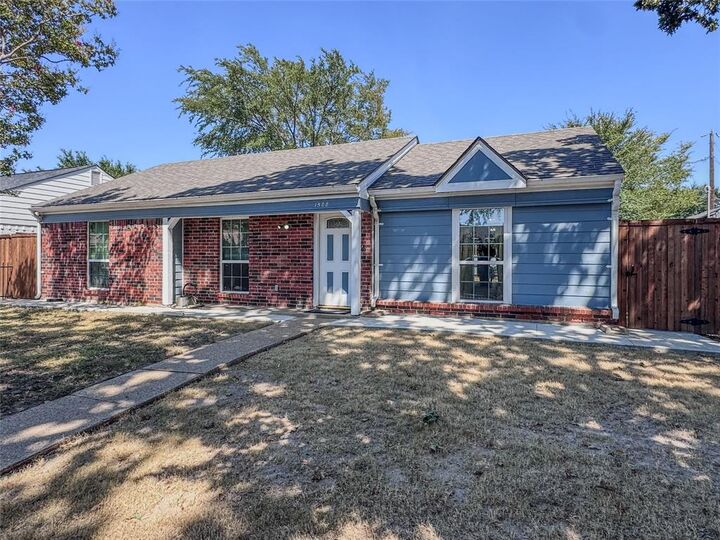 Property Photo:  1508 Pocono Trail  TX 75217 