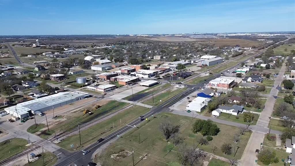 Property Photo:  Lot 4R S Main St Street  TX 75125 