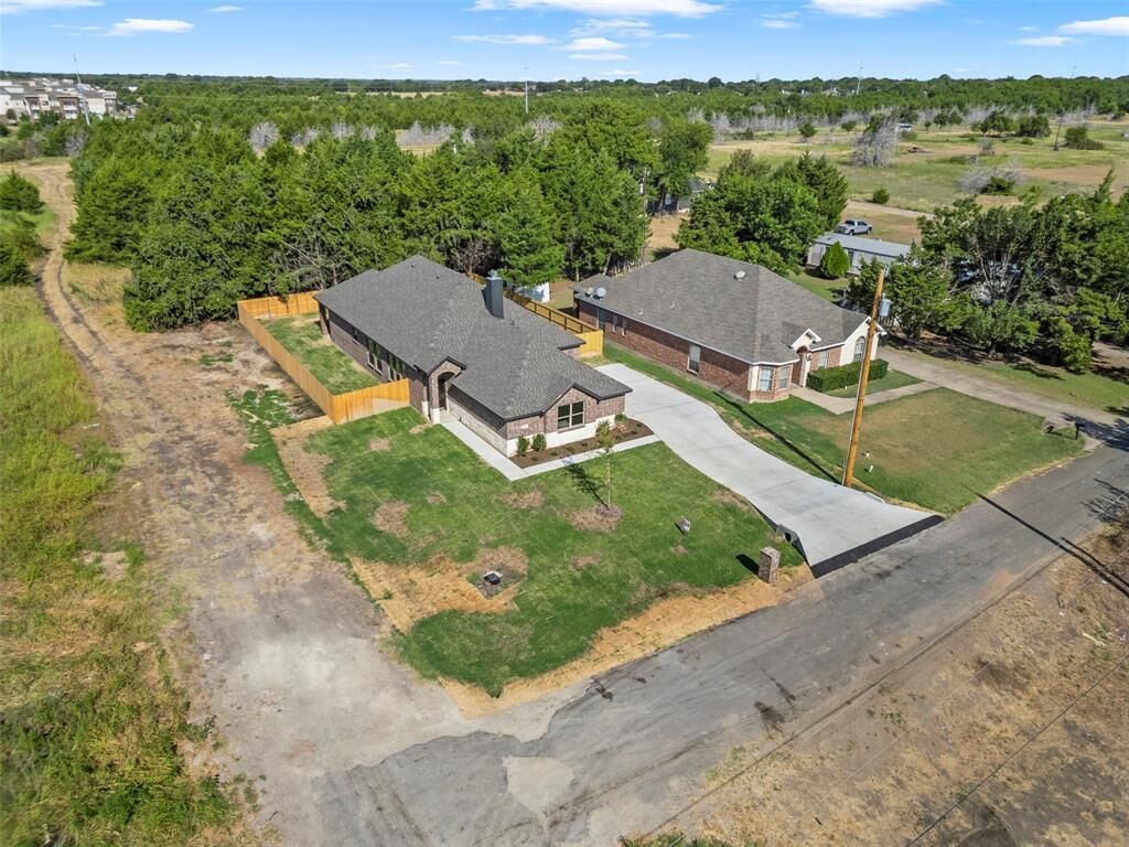 Property Photo:  111 Watercrest Lane  TX 75154 