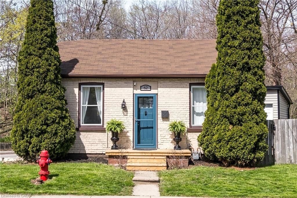 Property Photo:  62 Liberty Street  ON L8N 2N6 