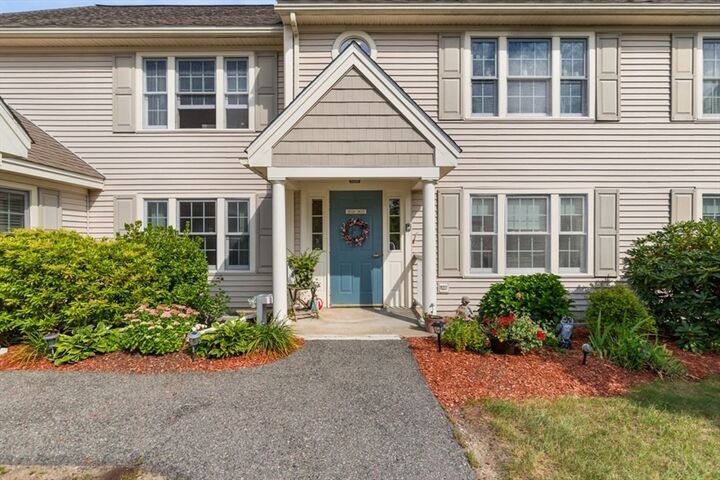 Property Photo: 396 Boston Rd 302 MA 01821