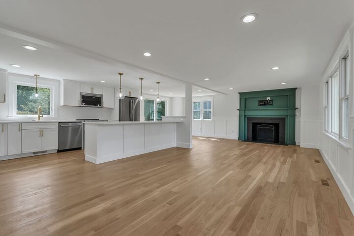 Property Photo: 10 Briggs Ln MA 02738