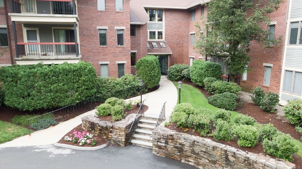 Property Photo:  770 Salisbury Street 511  MA 01609 