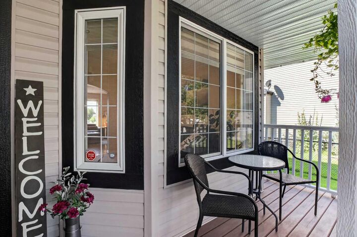 Property Photo:  1713 High Park Drive NW  AB T1V 0A4 