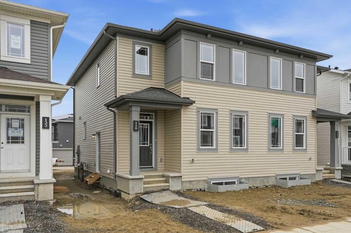 Property Photo: 29 Yorkstone Gardens SW AB T2X 6L6