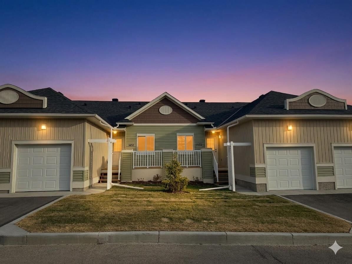 Property Photo:  1103 Clover Close  AB T0M 0N0 