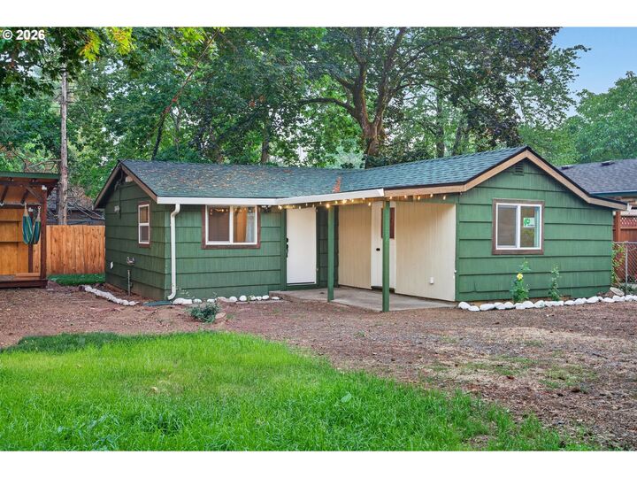 Property Photo: 11126 SE Boise St OR 97266