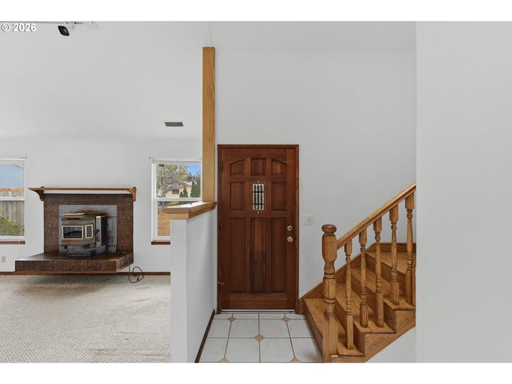 Property Photo: 2450 Grant St OR 97459