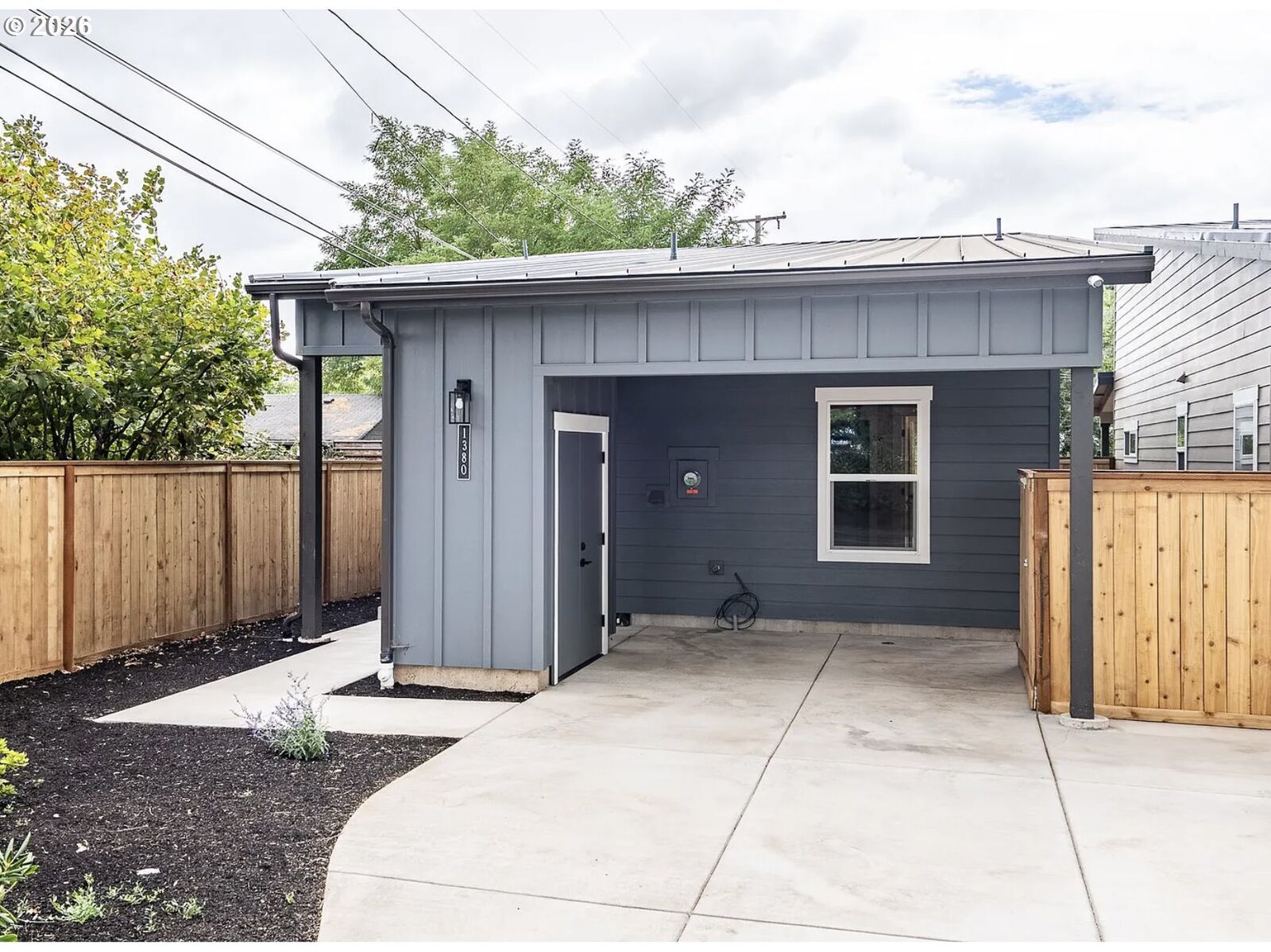 Property Photo:  1388 Jacobs Dr  OR 97402 